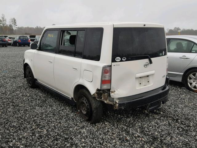 JTLKT324X64121707 - 2006 TOYOTA SCION XB WHITE photo 3