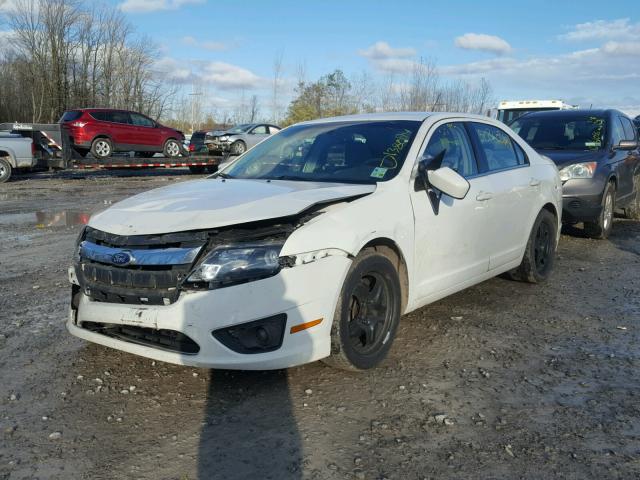 3FAHP0HA5AR365129 - 2010 FORD FUSION SE WHITE photo 2