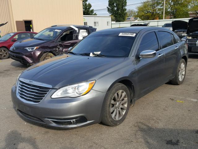 1C3CCBCG6DN555685 - 2013 CHRYSLER 200 LIMITE GRAY photo 2