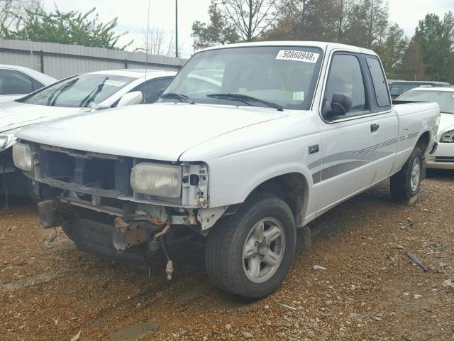 4F4CR16XXVTM28409 - 1997 MAZDA B4000 CAB WHITE photo 2