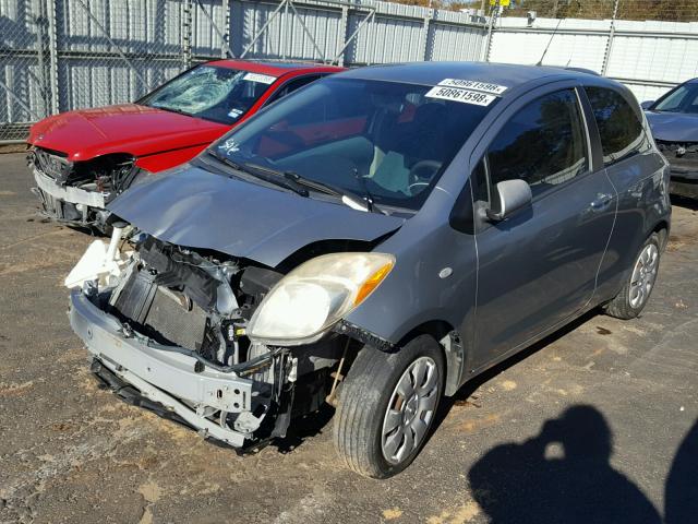 JTDJT923375133176 - 2007 TOYOTA YARIS GRAY photo 2