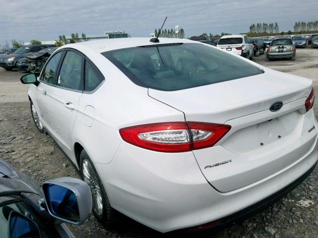 3FA6P0UU2FR298469 - 2015 FORD FUSION S H WHITE photo 3