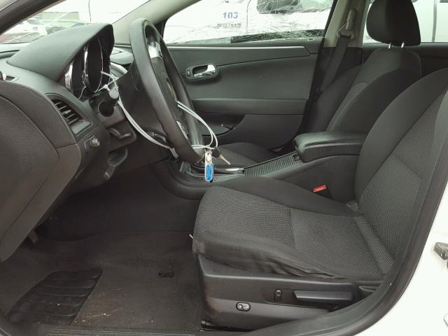 1G1ZC5EB2A4106541 - 2010 CHEVROLET MALIBU 1LT WHITE photo 5