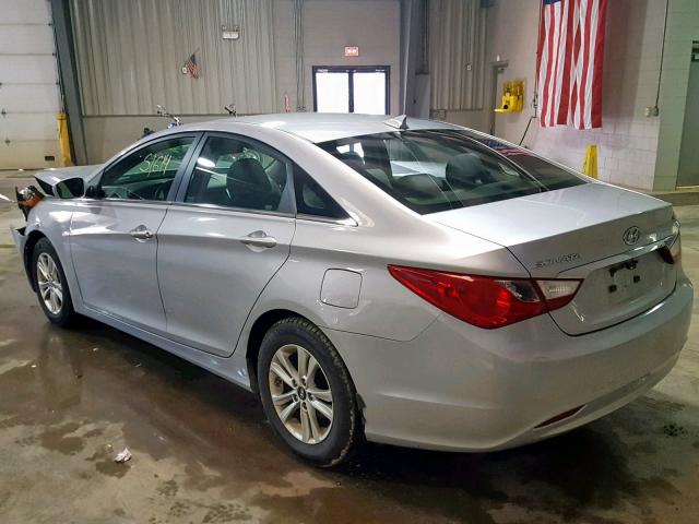 5NPEB4AC0CH498644 - 2012 HYUNDAI SONATA GLS SILVER photo 3