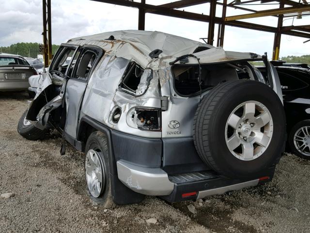 JTEZU11F970009998 - 2007 TOYOTA FJ CRUISER SILVER photo 3