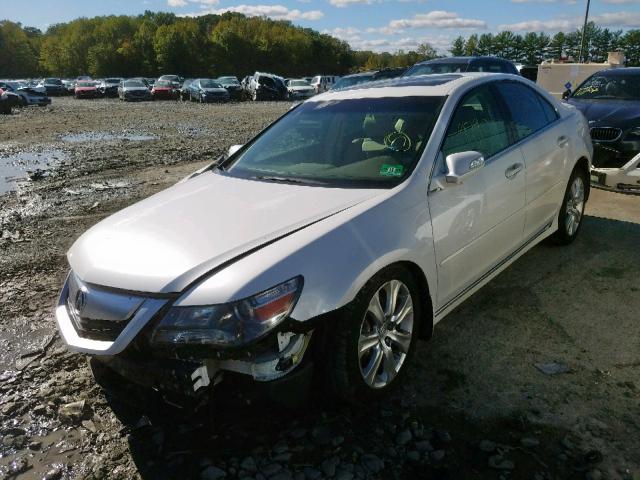 JH4KB2F64AC001581 - 2010 ACURA RL WHITE photo 2