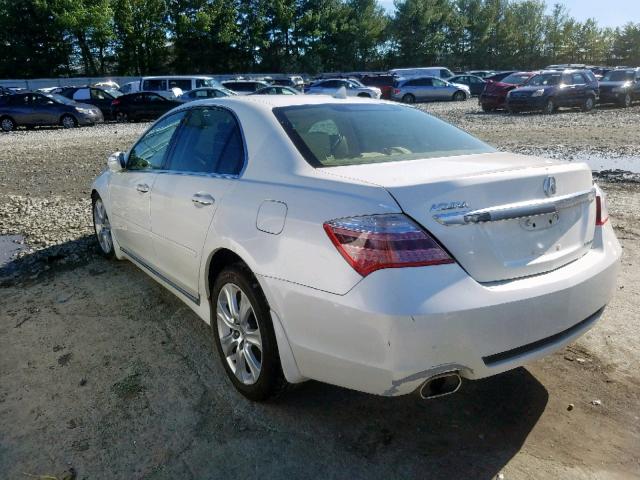 JH4KB2F64AC001581 - 2010 ACURA RL WHITE photo 3