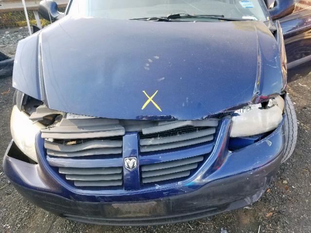 1D4GP25B95B229050 - 2005 DODGE CARAVAN SE BLUE photo 7