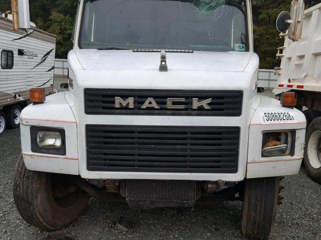 1M2BC03Y6KM001162 - 1989 MACK 400 CM400 WHITE photo 7