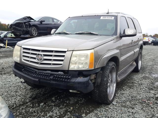 1GYEK63N22R274576 - 2002 CADILLAC ESCALADE L GOLD photo 2