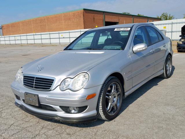 WDBRF65J03F376692 - 2003 MERCEDES-BENZ C 32 AMG K SILVER photo 2