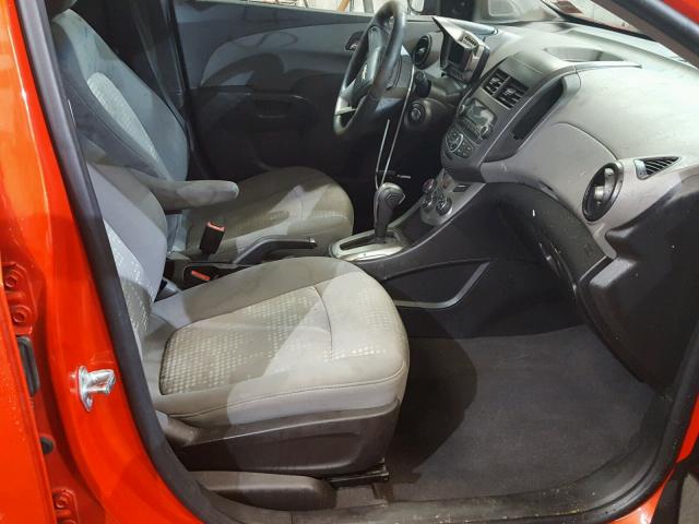1G1JA6SH9C4121994 - 2012 CHEVROLET SONIC LS 橙色 照片 5