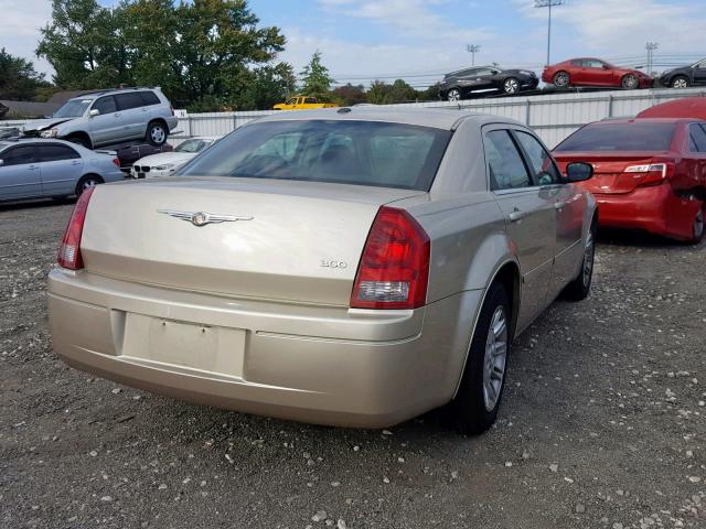 2C3KA43RX6H312794 - 2006 CHRYSLER 300 GOLD photo 4