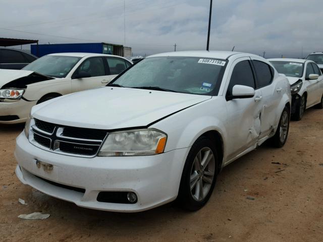 1B3BD1FG2BN549021 - 2011 DODGE AVENGER MA WHITE photo 2