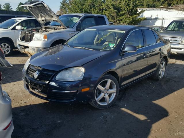 3VWRL7AJ0AM089773 - 2010 VOLKSWAGEN JETTA TDI BLUE photo 2