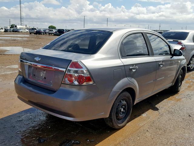 KL1TD56687B184619 - 2007 CHEVROLET AVEO BASE SILVER photo 4