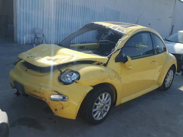 3VWCK31CX5M401297 - 2005 VOLKSWAGEN NEW BEETLE 黄色 照片 2