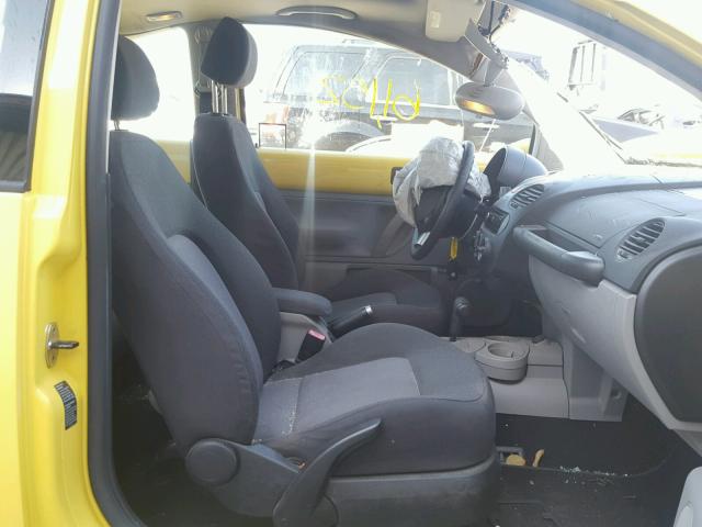 3VWCK31CX5M401297 - 2005 VOLKSWAGEN NEW BEETLE 黄色 照片 5
