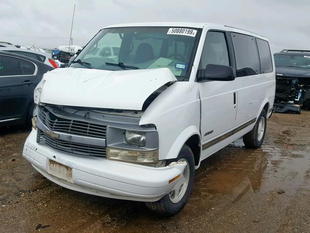 1GNDM19W6TB180359 - 1996 CHEVROLET ASTRO WHITE photo 2