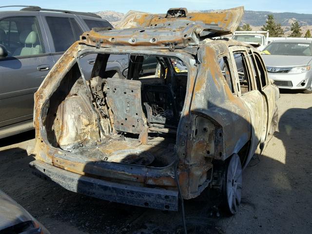 1C4NJDBB0GD657473 - 2016 JEEP COMPASS SP შავი ფოტო 4