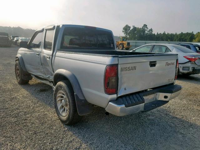 1N6ED27T4YC318863 - 2000 NISSAN FRONTIER C SILVER photo 3