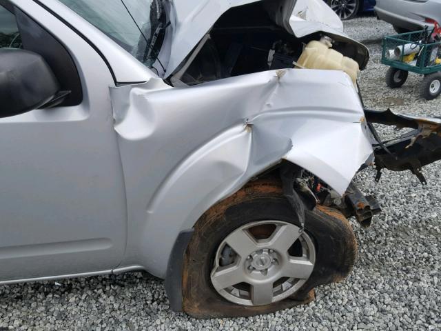 1N6AD09U17C403683 - 2007 NISSAN FRONTIER C SILVER photo 9