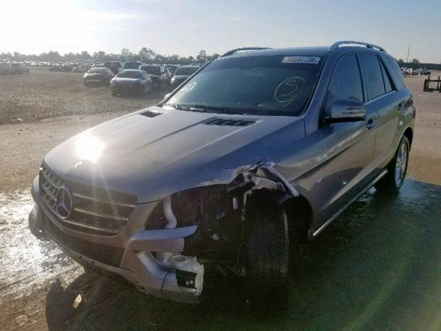 4JGDA5HB8CA078649 - 2012 MERCEDES-BENZ ML 350 4MA GRAY photo 2