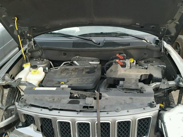1J4NT1FB8BD245226 - 2011 JEEP COMPASS SP 灰色 照片 7