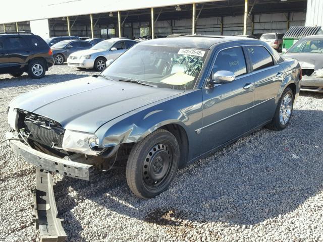 2C3LA63H46H314080 - 2006 CHRYSLER 300C GREEN photo 2