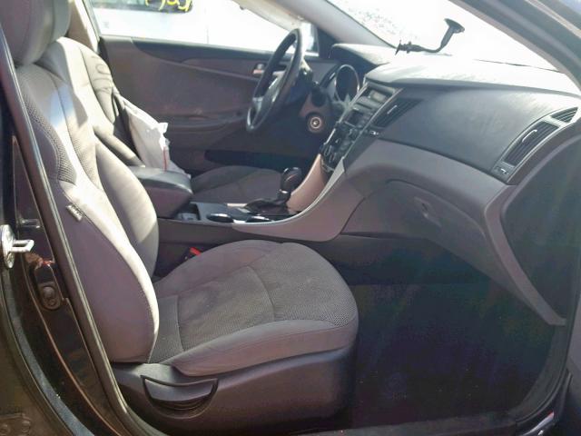 5NPEB4AC4EH811939 - 2014 HYUNDAI SONATA GLS BLUE photo 5