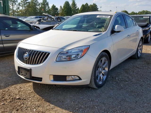 2G4GS5EV5C9204454 - 2012 BUICK REGAL PREM WHITE photo 2