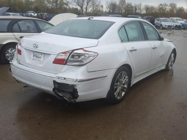 KMHGC4DD0DU228049 - 2013 HYUNDAI GENESIS 3. WHITE photo 4