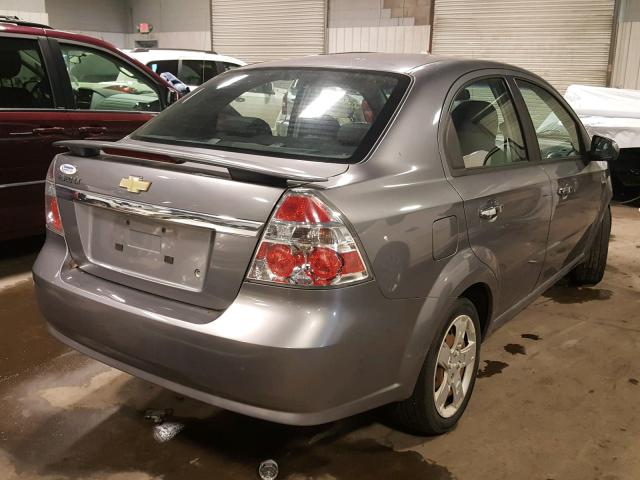 KL1TG56E79B311720 - 2009 CHEVROLET AVEO LT GRAY photo 4