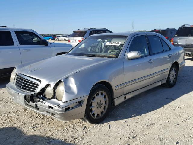 WDBJF65J41B223895 - 2001 MERCEDES-BENZ E 320 SILVER photo 2