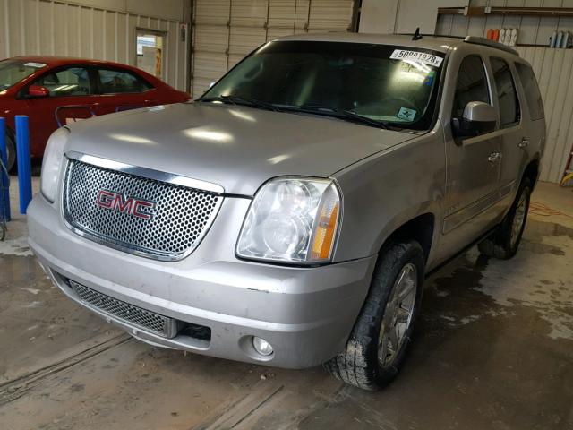 1GKFK63897J376049 - 2007 GMC YUKON DENA SILVER photo 2