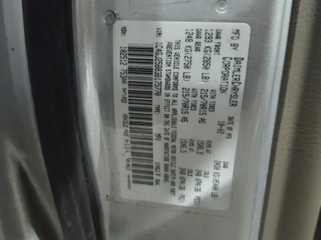 1C4GJ25B83B175770 - 2003 CHRYSLER VOYAGER SILVER photo 10