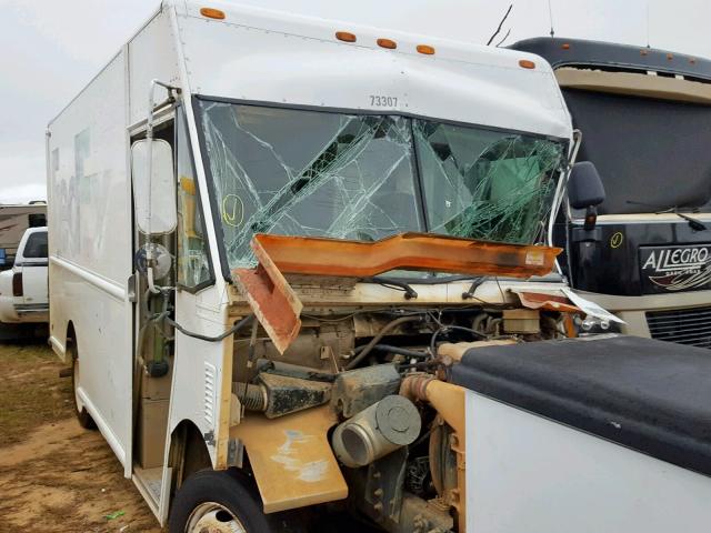 4UZAANCP77CY31894 - 2007 FREIGHTLINER CHASSIS M WHITE photo 1