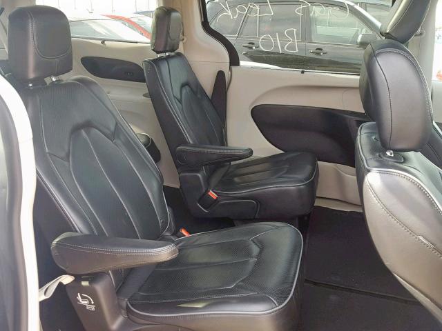 2C4RC1GG0JR320367 - 2018 CHRYSLER PACIFICA L SILVER photo 6