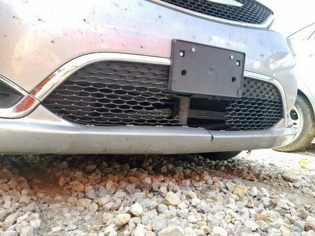 2C4RC1GG0JR320367 - 2018 CHRYSLER PACIFICA L SILVER photo 9