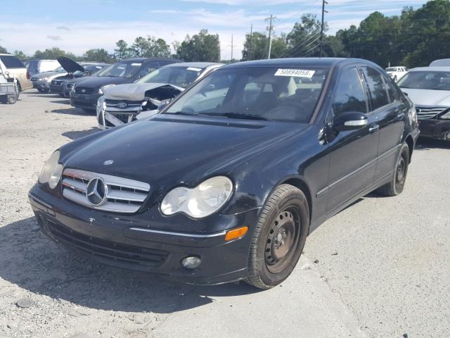 WDBRF61J35A714057 - 2005 MERCEDES-BENZ C 240 BLACK photo 2