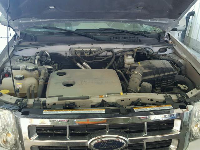 1FMCU49369KA55989 - 2009 FORD ESCAPE HYB SILVER photo 7