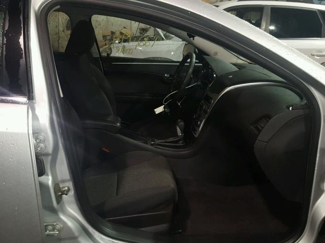 1G1ZC5EB8AF129438 - 2010 CHEVROLET MALIBU 1LT SILVER photo 5