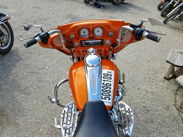 1HD1KB41XAB648351 - 2010 HARLEY-DAVIDSON FLHX ORANGE photo 5