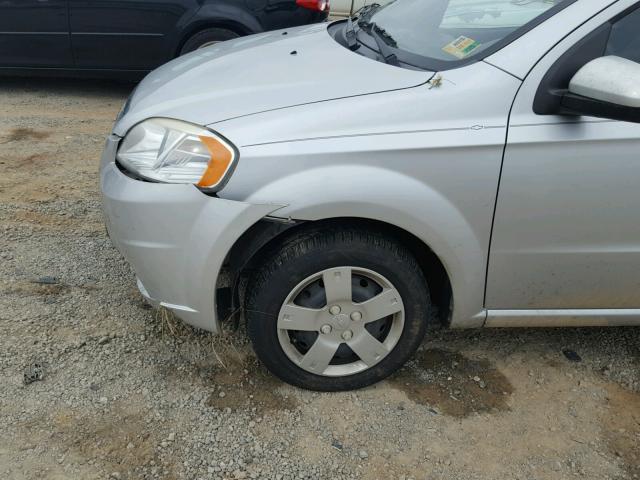 KL1TD5DE9BB143564 - 2011 CHEVROLET AVEO LS SILVER photo 9