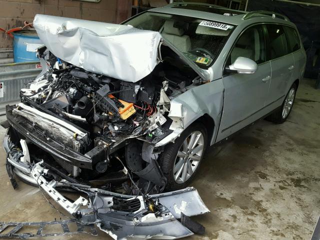 WVWXK7ANXAE014391 - 2010 VOLKSWAGEN PASSAT KOM SILVER photo 2