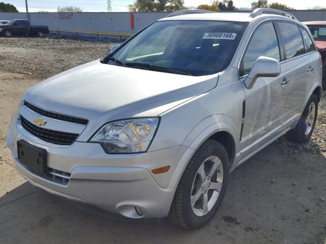 3GNAL3E53CS637986 - 2012 CHEVROLET CAPTIVA SP SILVER photo 2