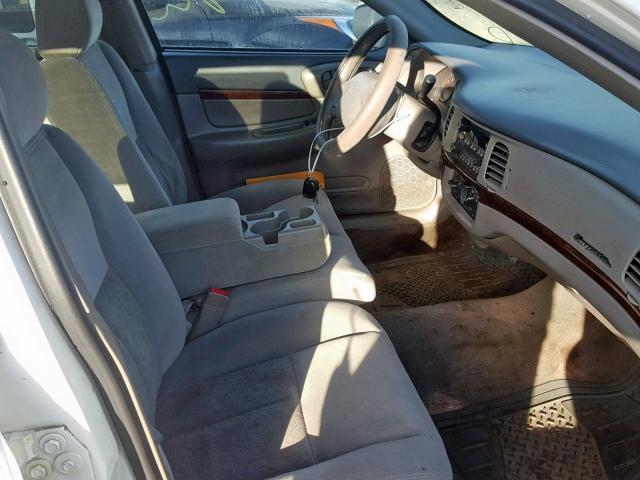 2G1WF52E359270019 - 2005 CHEVROLET IMPALA WHITE photo 5