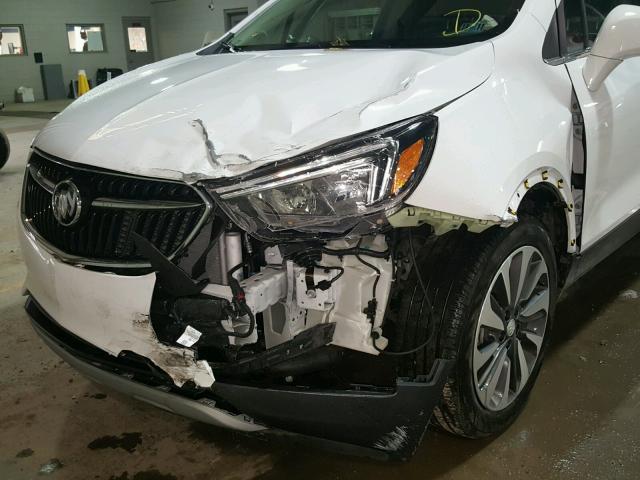 KL4CJBSB9JB523733 - 2018 BUICK ENCORE PRE WHITE photo 9