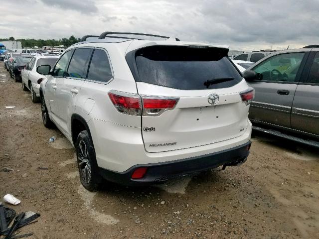 5TDKKRFHXGS161290 - 2016 TOYOTA HIGHLANDER WHITE photo 3