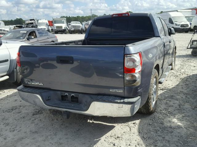 5TFRV54187X010964 - 2007 TOYOTA TUNDRA DOU GRAY photo 4